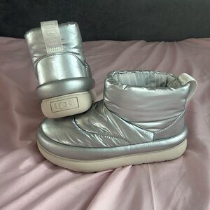 Silver Metallic Mini Uggs / Ugg Boots Never Worn